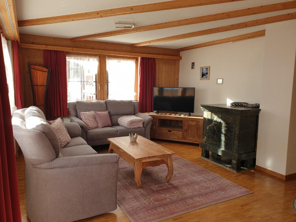 Tgèsa Putnengia room 4